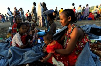 Ethiopians flee border clashes into Sudan (News Central TV)