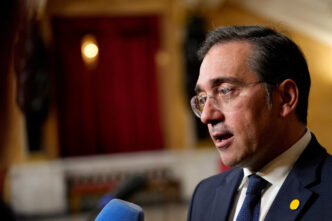 Spain threatens Italy over border controls (News Central TV)