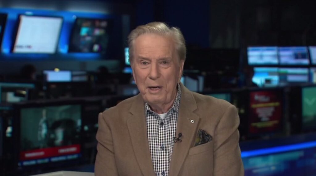 Canadian Anchor Lloyd Robertson Dies at 92