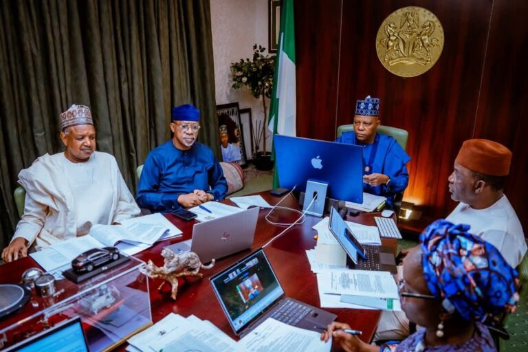 Nigeria Refinances $3.3 Billion Gazelle Facility