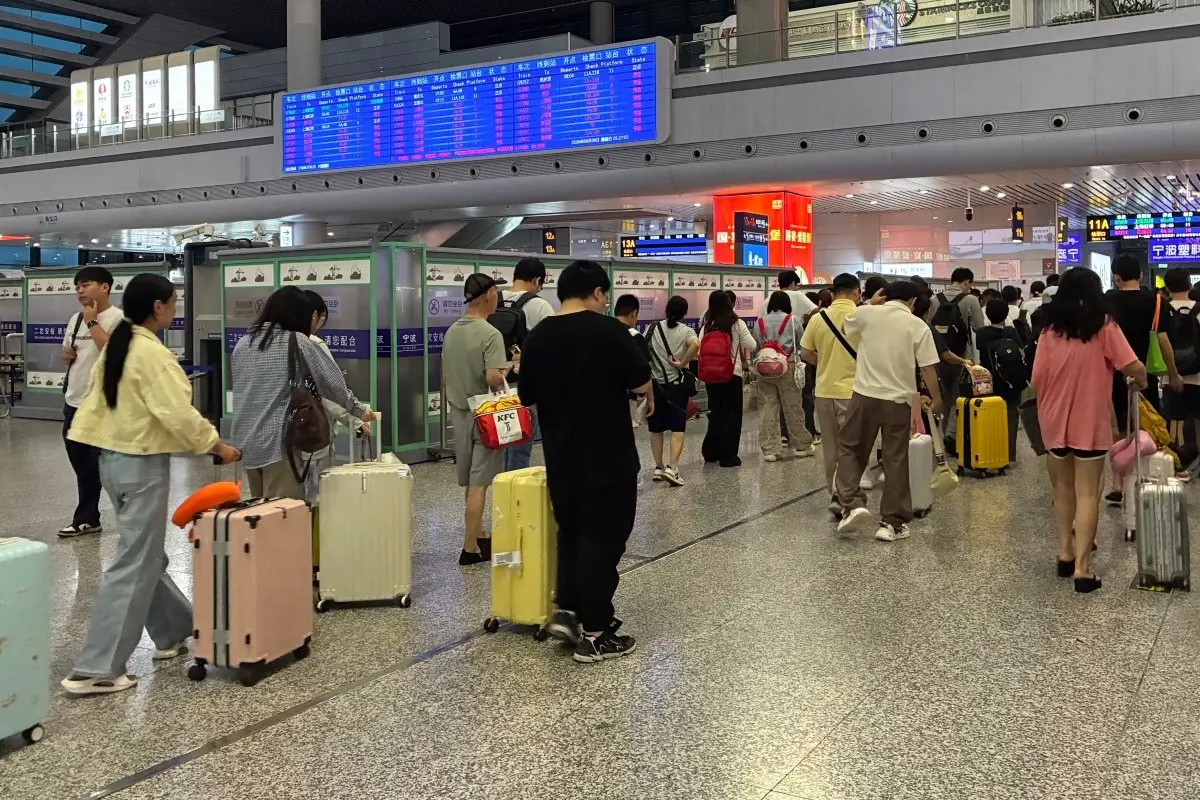 Typhoon Dolphin Forces Evacuations in China