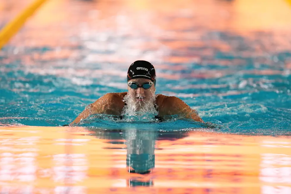 American Swimmer Breaks 50 Metre Freestyle World Record Twice (NewsCentral TV)