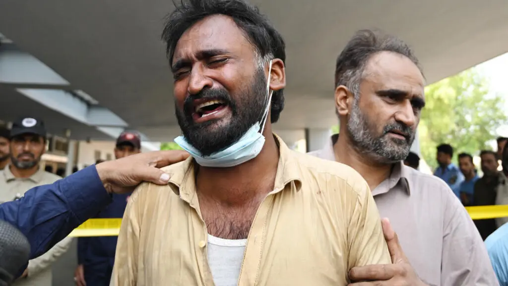 Hospital Fire Kills 14 Infants In Pakistan (NewsCentral TV)