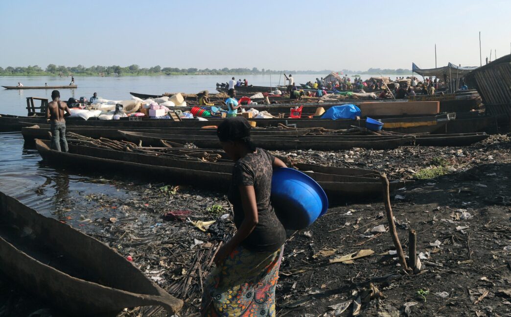 Congo intercepts boat over Ebola concern (News Central TV)