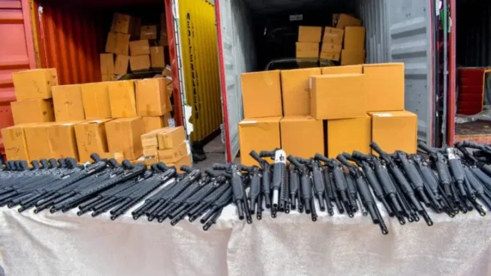 Customs Intercepts 399 Firearms, Rifle Parts at Tin Can Port (NewsCentral TV)