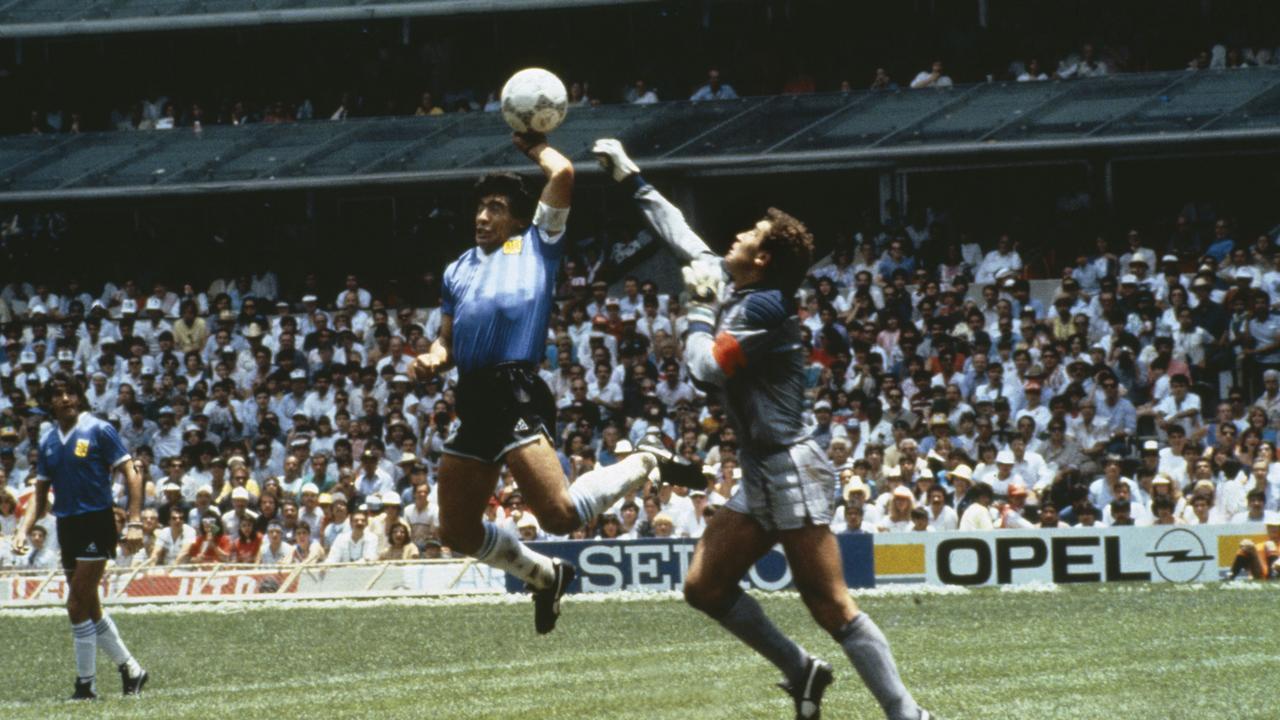 Maradona's "Hand of God" ball hits US auction (News Central TV)