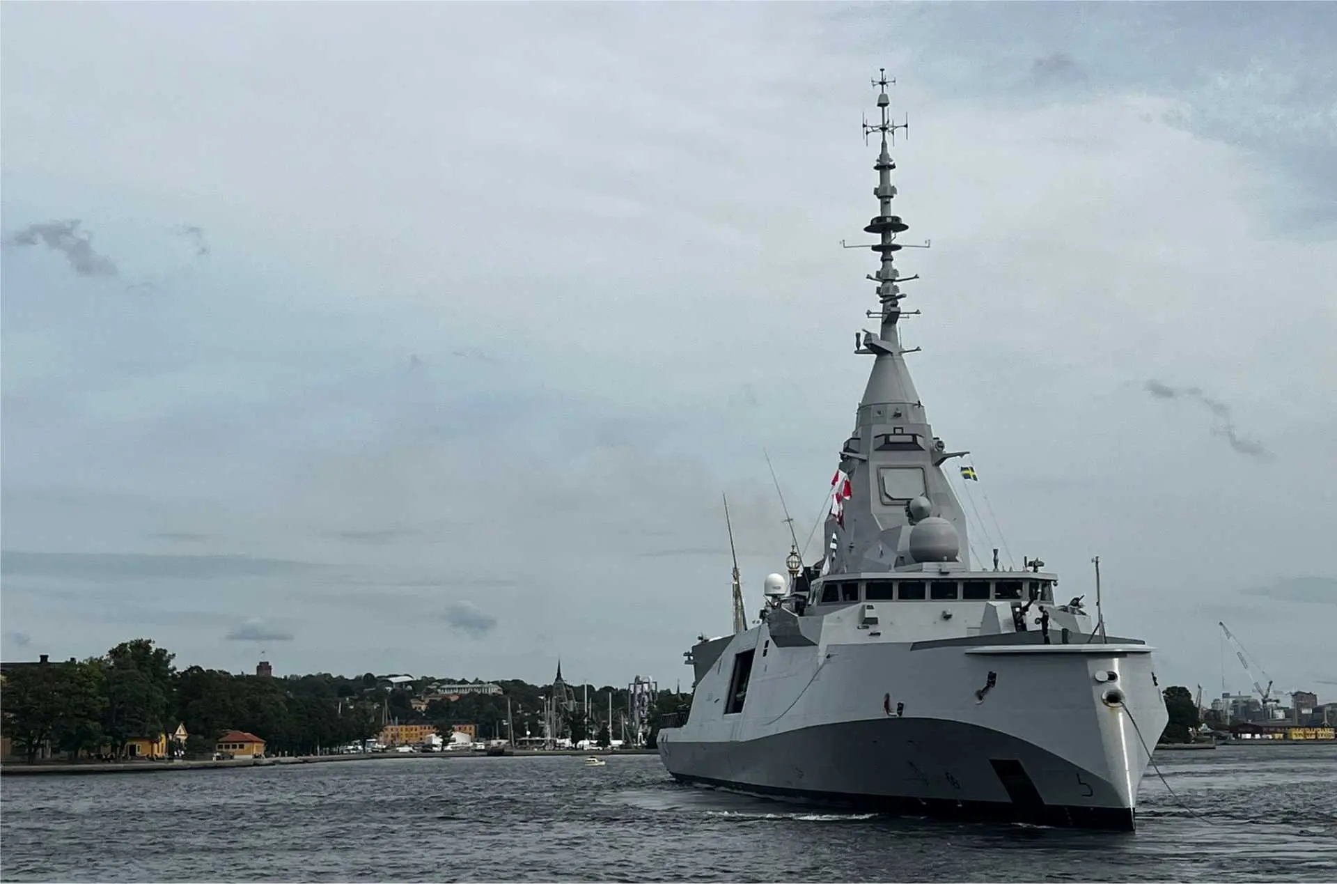 France, Sweden Sign €4.3 Billion Frigate Deal (NewsCentral TV)