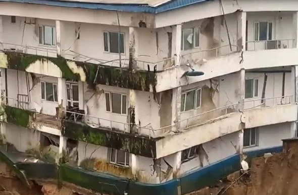 Hospital Collapses After Landslide in Calabar (NewsCentral TV)1