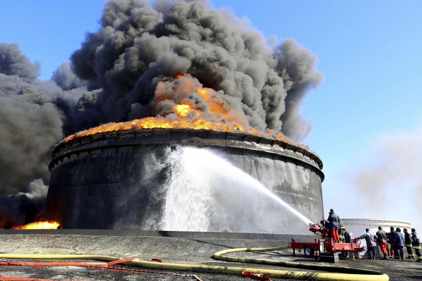 Fire breaks out after Libya tank attack (News Central TV)
