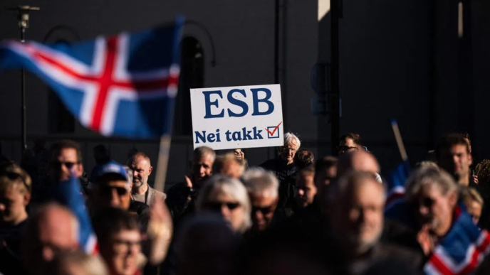 Iceland votes in historic EU accession poll (News Central TV)