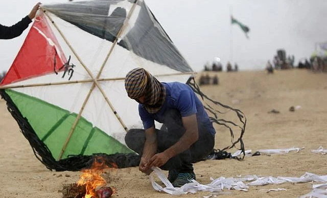 Israel Warns Hamas Over Gaza Kite Launches (News CentraL TV)