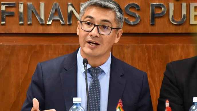 Bolivia Sacks Economy Minister After Congress Vote (NewsCentral TV)