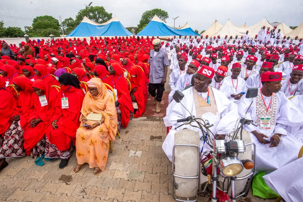 Kano Holds Mass Wedding for 1,500 Couples (News Central TV)
