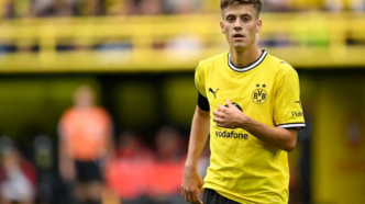 Dortmund's Konstantelias is out with a knee injury (News Central TV)