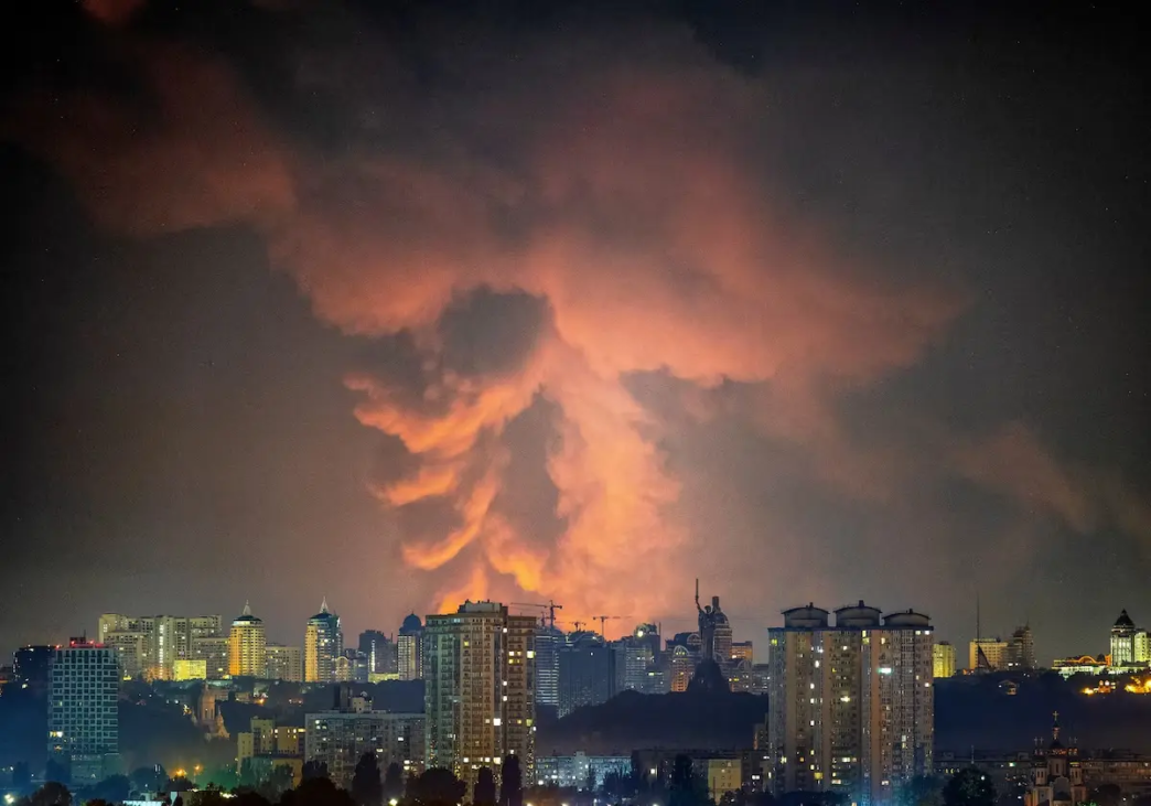 Fire breaks out after Libya tank attack (News Central TV)