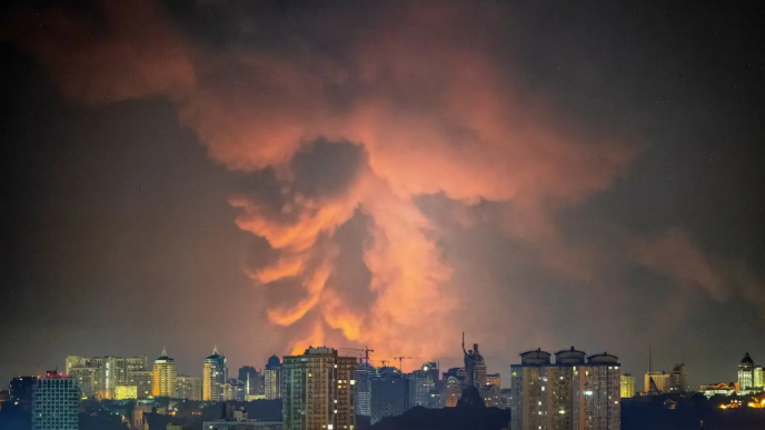 Fire breaks out after Libya tank attack (News Central TV)