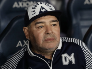 Maradona death trial halted over evidence (News Central TV)