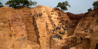 Central African Republic shuts mine after fatal collapse (News Central TV)
