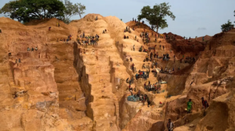 Central African Republic shuts mine after fatal collapse (News Central TV)