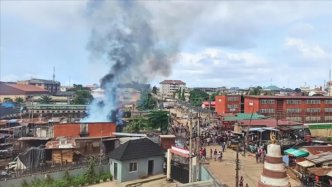 Gunfire and explosions shake Niger capital (News Central TV)