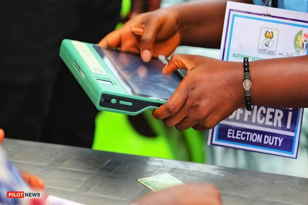 #Osun Decides: BVAS Faults Delay Voting at Some Polling Units.