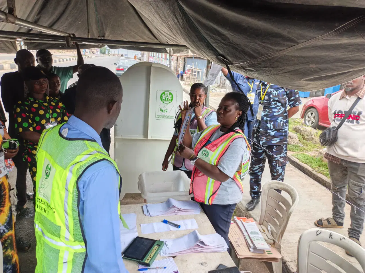 Osun Decides Sorting, Counting of Votes Begin in Osogbo(News Central TV)