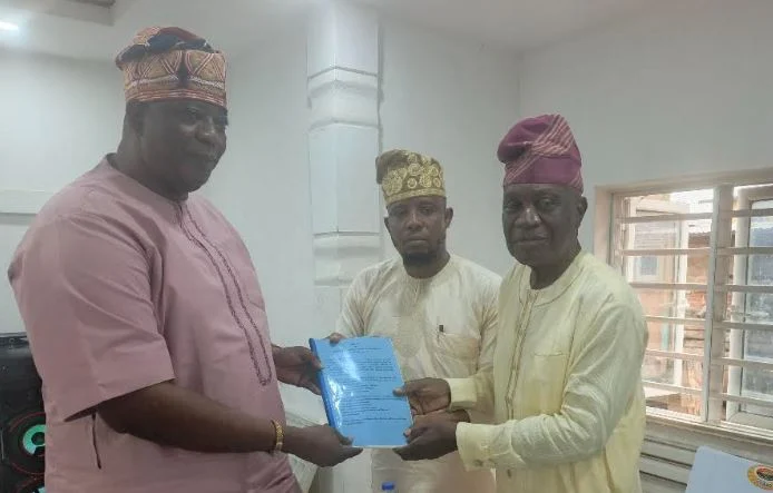 Ruling House Removes Three Leaders Over Awujale Selection (NewsCentral TV)