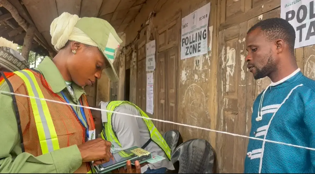 #Osun Decides: BVAS Faults Delay Voting at Some Polling Units.