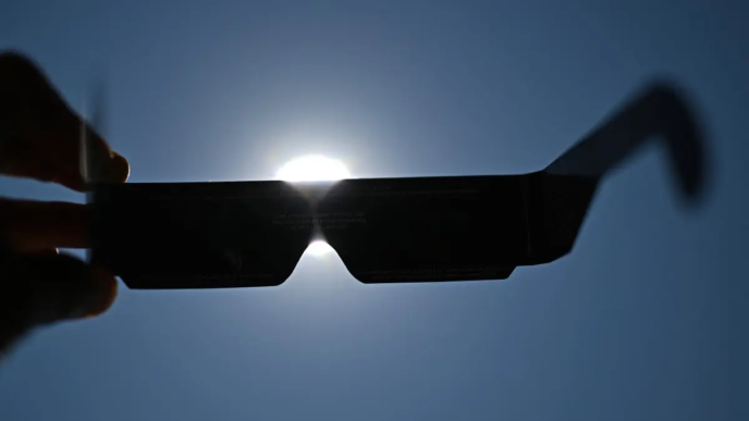 Solar Eclipse (NewscentralTV)