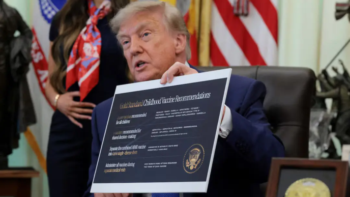 Trump signs executive order on vaccines (News Central TV)