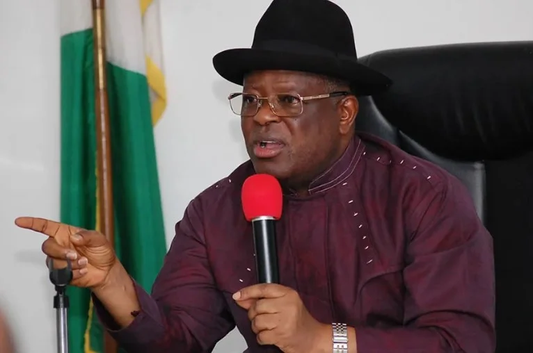Umahi Asks Concessionaire to Quit Benin-Asaba Road