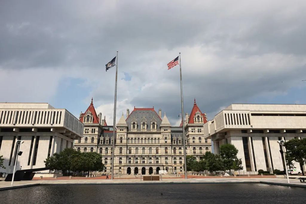US Charges Woman Over Alleged Capitol Bomb Plot (News Central TV)