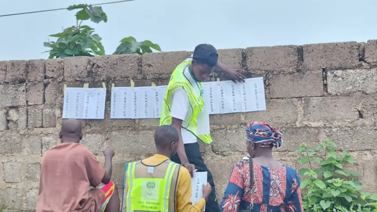 #OsunDecides: Officials, Voters Turn Out Early
