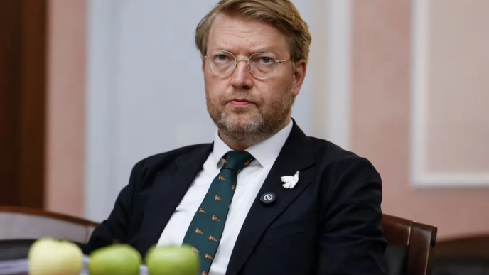 A Russian court bars Yabloko from elections (News Central TV)