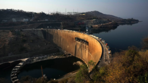 15 dead and 27 missing in Zimbabwe boat sink (News Central TV)