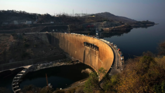 15 dead and 27 missing in Zimbabwe boat sink (News Central TV)
