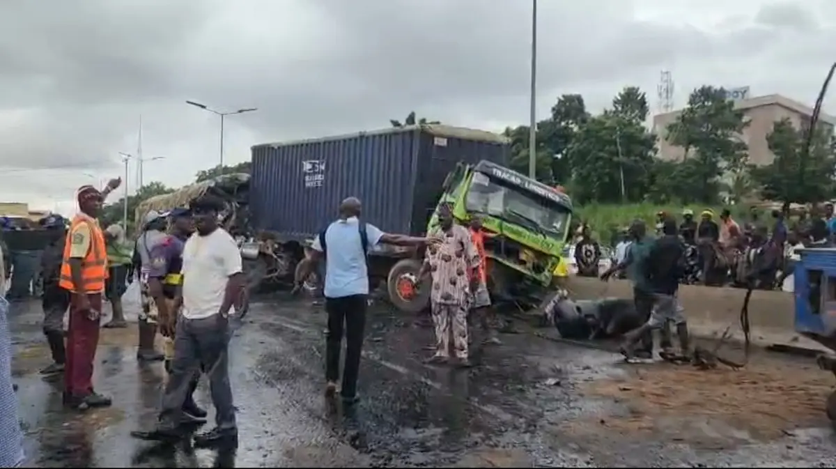 Four Vehicles Crash Near Otedola Bridge