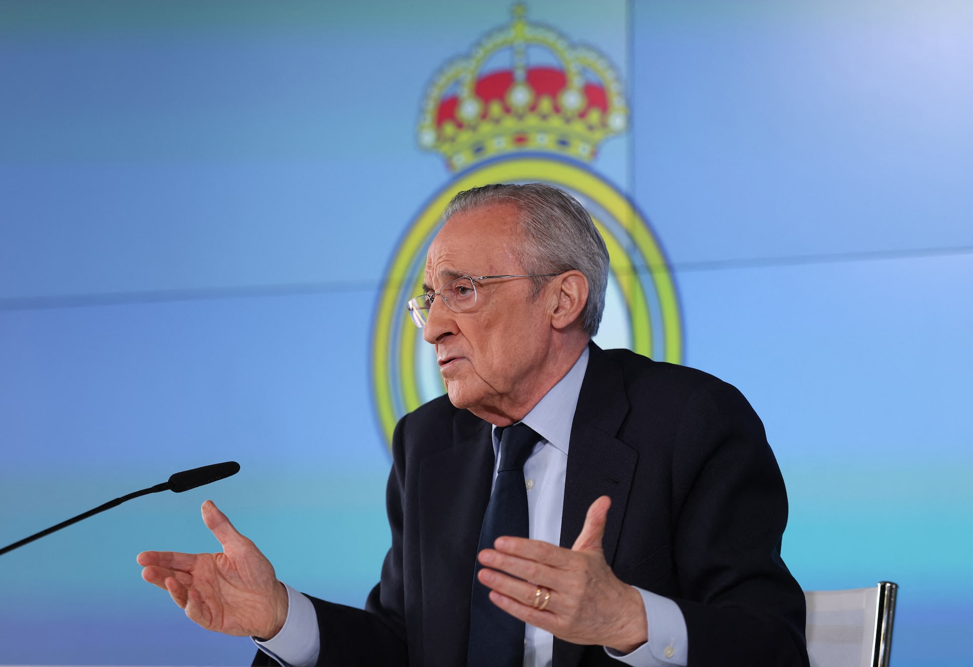 Court summons Perez over Barcelona defamation (News Central TV)