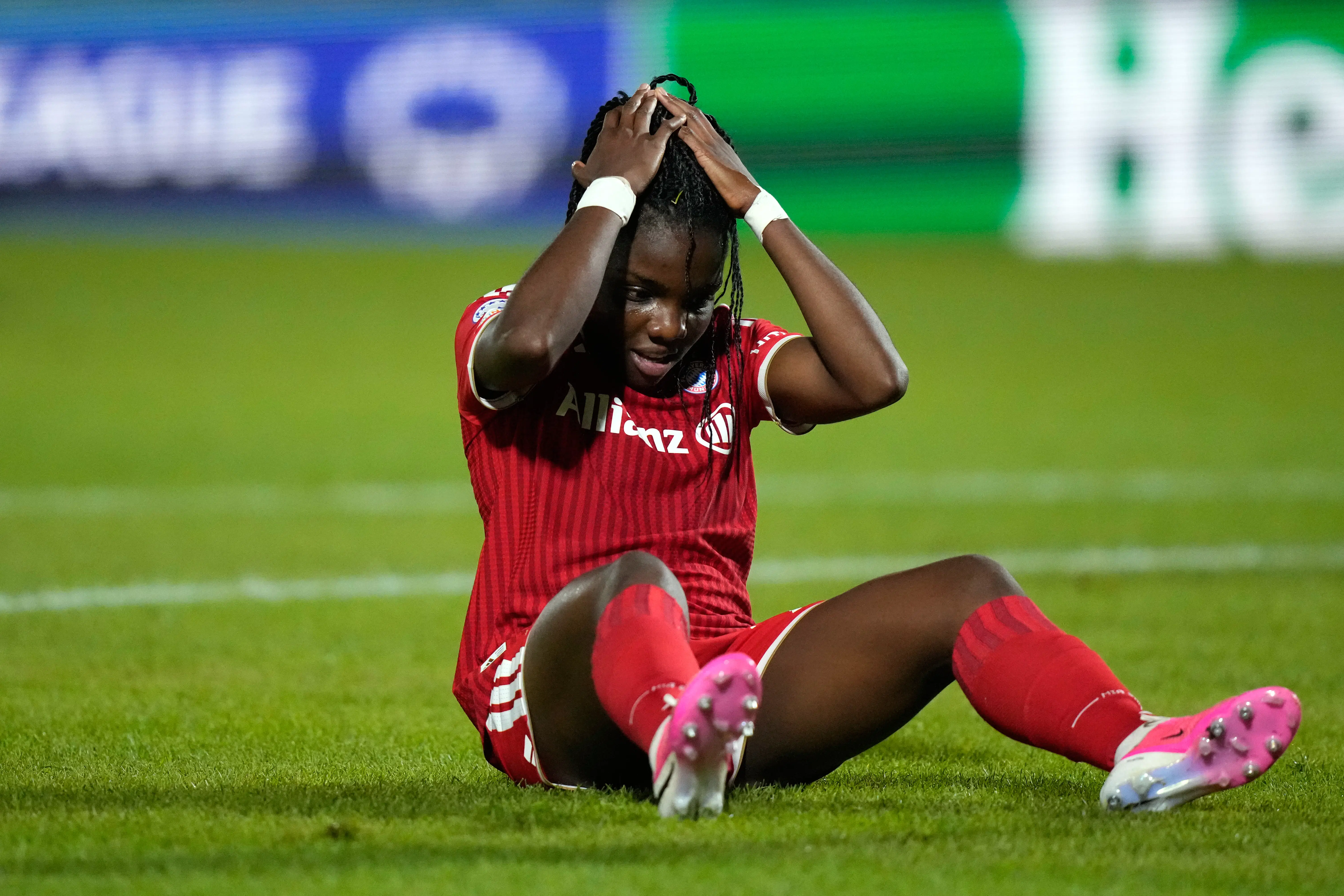 Man City and Arsenal open UWCL season (News Central TV)