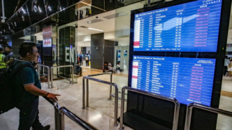 Indonesia's Main Airport Reopens after Volcanic Ash Disruption