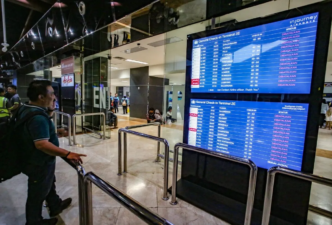 Indonesia's Main Airport Reopens after Volcanic Ash Disruption