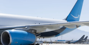 Amazon cargo plane overshoots Miami runway (News Central TV)