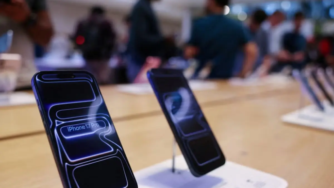 Apple to unveil foldable iPhone Ultra (News Central TV)