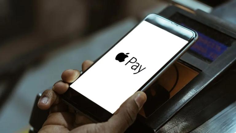 Apple Launches Payment Service in India