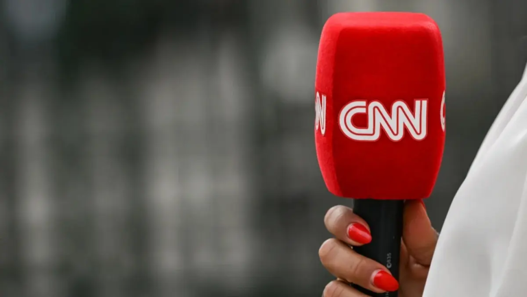 US Judge Orders CNN, MS NOW, Politico Access Restored