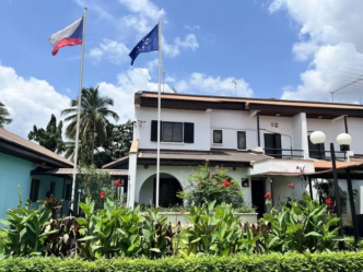 Czech Embassy Refutes Misleading Scholarship Eligibility Claims (News Central TV)