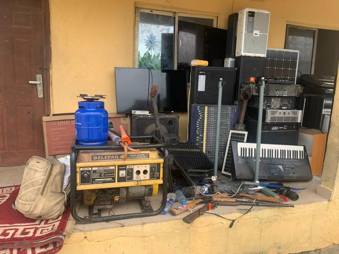 Delta Police Arrest Five, Recover Guns (News Central TV)