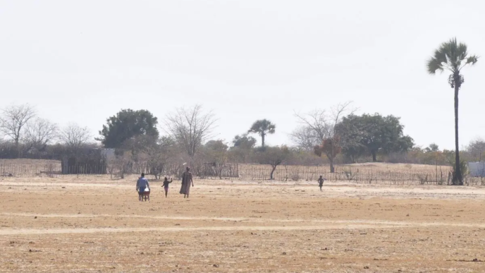 Drought forces Angolans to flee to Namibia (News Central TV)