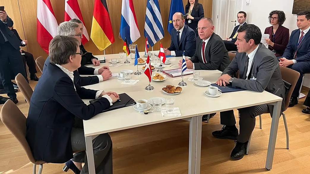 Five EU countries target a 2027 migrant hub deal (News Central TV)