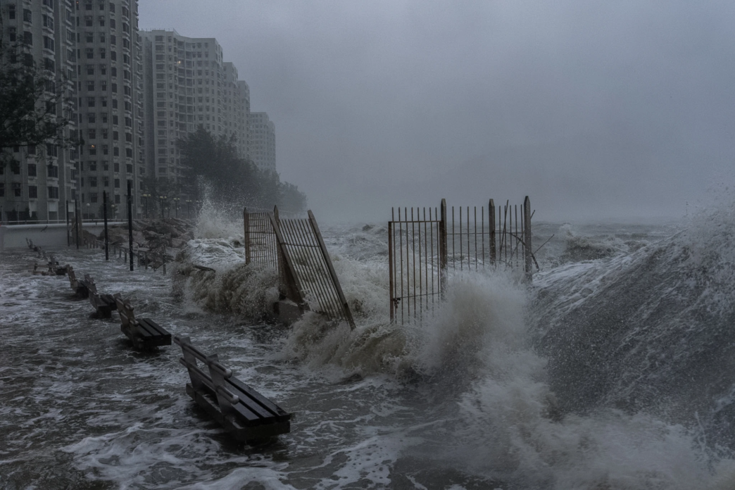 Japan Braces For Typhoon, Heavy Rain (News Central TV)